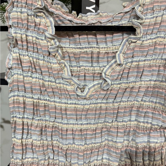 Topshop Smocked Ruffle Tank size 4 - Picture 2 of 7